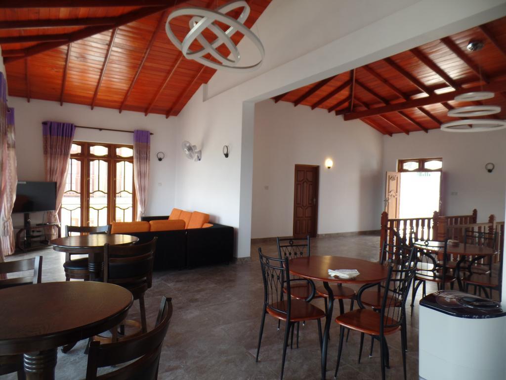 Kandyan Bluestar Villa Exterior foto